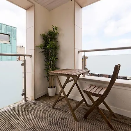 Apartment *spacious*citycentre*3bedroom Apt*near*oconnell St *